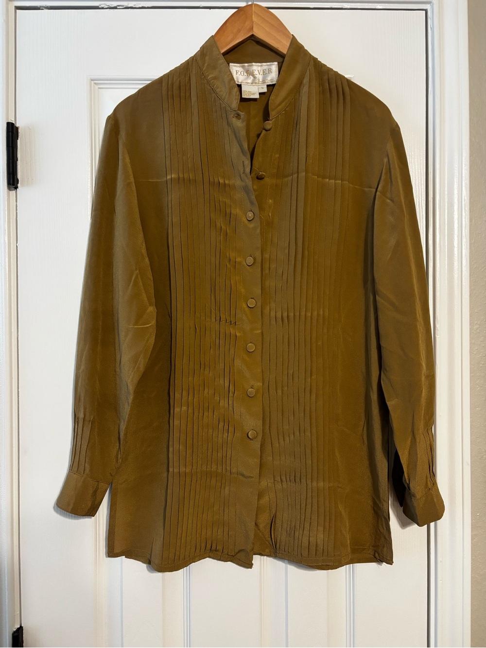 Vintage Silk Blouse Gold Pleated Button Front F.O.R.E.V.E.R Size Small